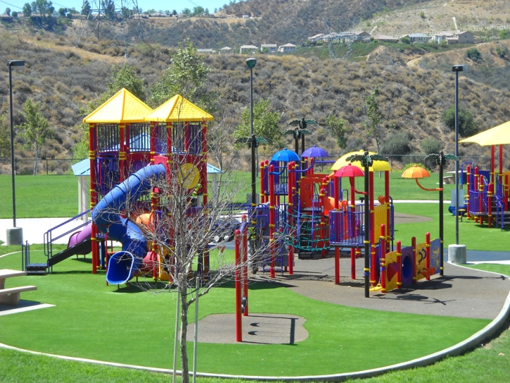 Faux Grass Quartzsite, Arizona Kids Indoor Playground, Parks