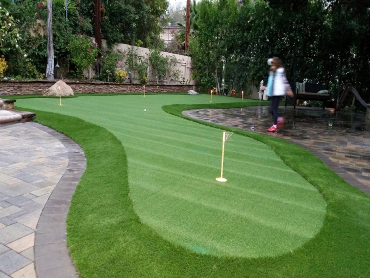 Grass Installation Sunizona, Arizona Backyard Putting Green, Backyard