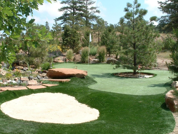 Green Lawn Ajo, Arizona Home Putting Green, Backyard Landscape Ideas
