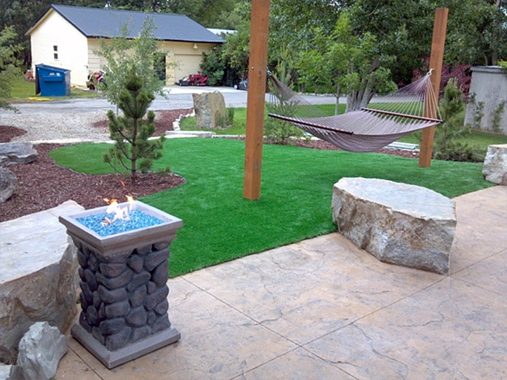 Green Lawn Tusayan, Arizona Gardeners, Front Yard Landscaping